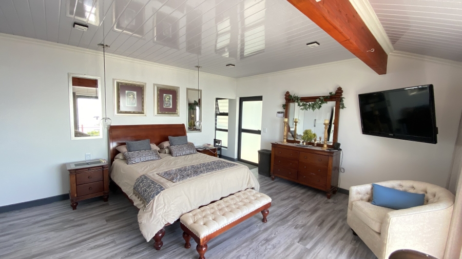 3 Bedroom Property for Sale in Seaforth Western Cape
